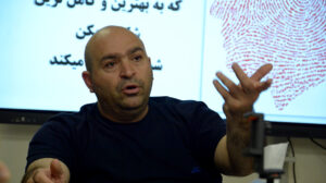 خانه راهبران_فرارهبری